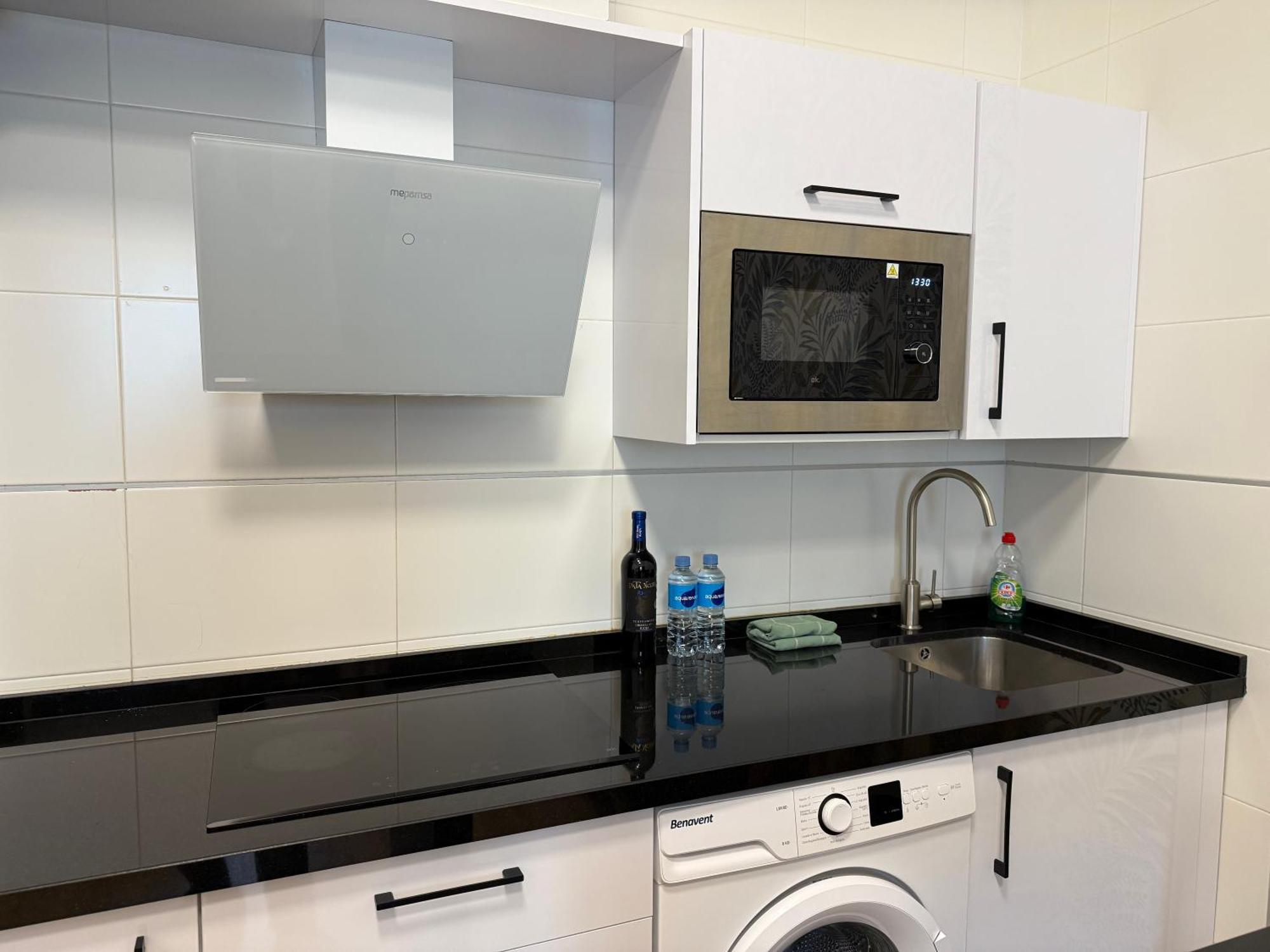 Lovely Studio In The Heart Of Malaga Free Swimming Pool Exteriör bild